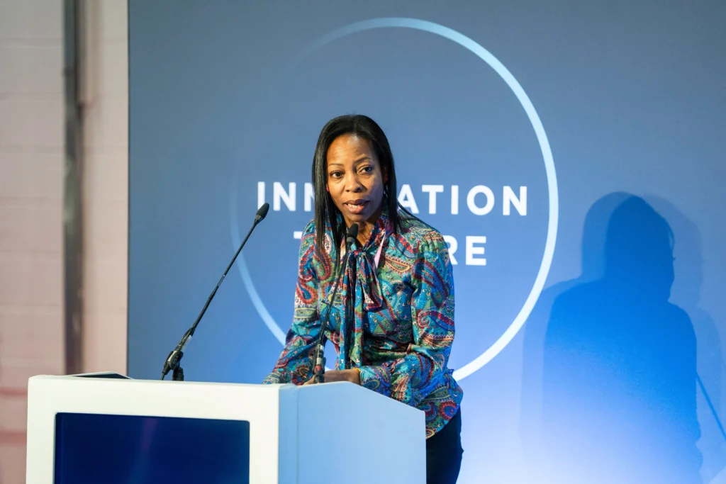 beverly-clarke-mbe-bett-innovation-theatre-speaker